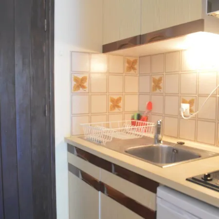 Appartement Studio Agay, 1 Piece, 2 Personnes - Fr-1-226A-96 Saint-Raphaël