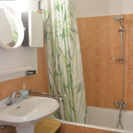Studio Agay, 1 Piece, 2 Personnes - Fr-1-226A-96 Saint-Raphaël